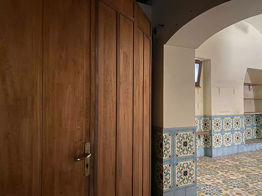 Immagine 12 di Negozio in vendita  in Via bruno Buozzi, 15 a San Giorgio A Cremano