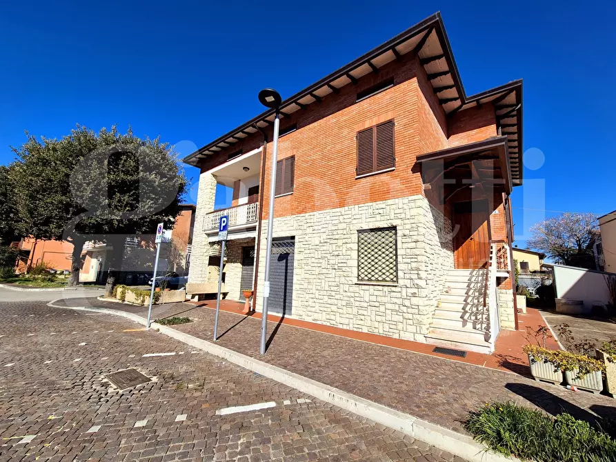 Immagine 28 di Casa indipendente in vendita  in Piazza DEL POPOLO, 3 a Bettona