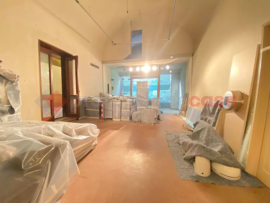 Immagine 15 di Attività commerciale in affitto  in Via BORGO OGNISSANTI a Firenze