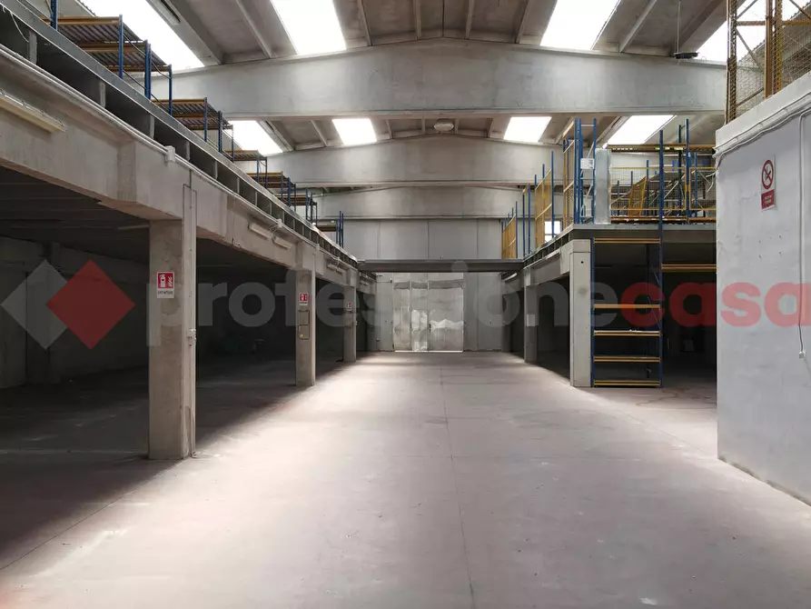 Immagine 17 di Capannone industriale in vendita  in Via APPIA, snc a Minturno