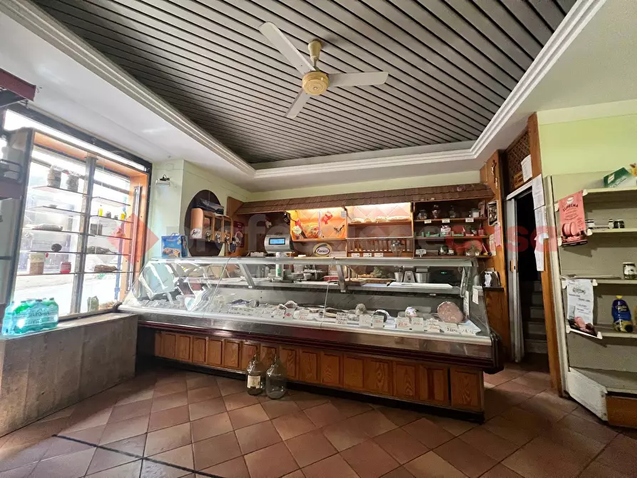 Immagine 8 di Negozio in vendita  in Via PONZIANINA a Spoleto