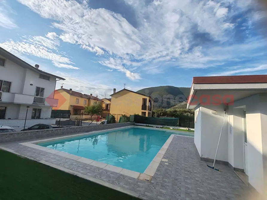 Immagine 5 di Appartamento in vendita  in Via delle Macchiette a Campello Sul Clitunno