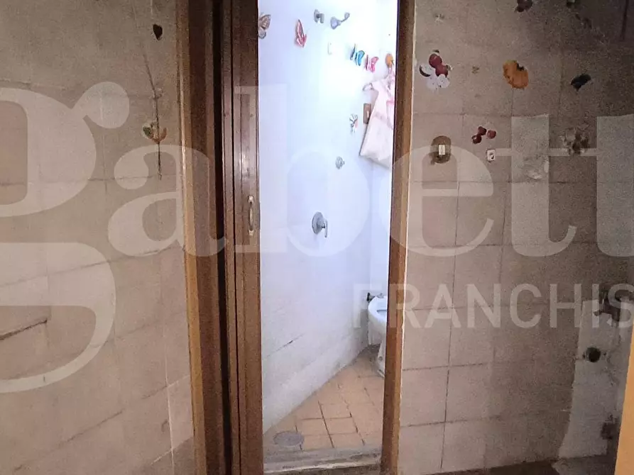 Immagine 19 di Appartamento in vendita  in Via Marigliano a Napoli