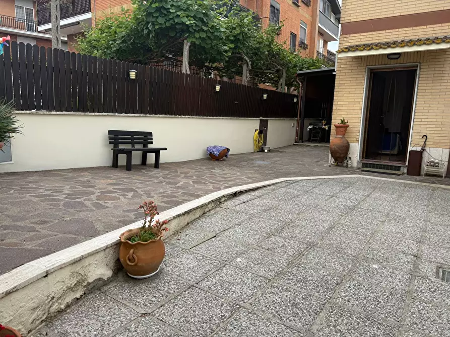 Immagine 18 di Appartamento in vendita  in Via BEDONIA, 24 a Roma