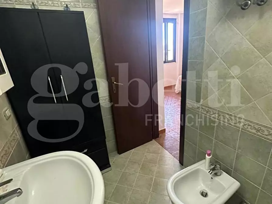 Immagine 33 di Casa trifamiliare in vendita  in Via lungomare tor san lorenzo, 57 a Ardea