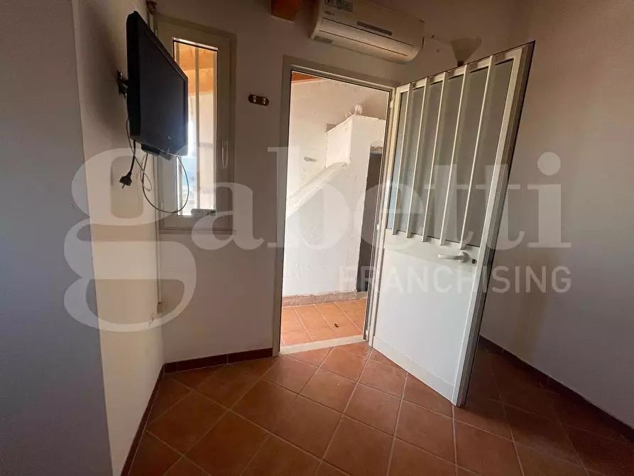 Immagine 15 di Appartamento in vendita  in Via Indipendenza, 379 a Gaeta