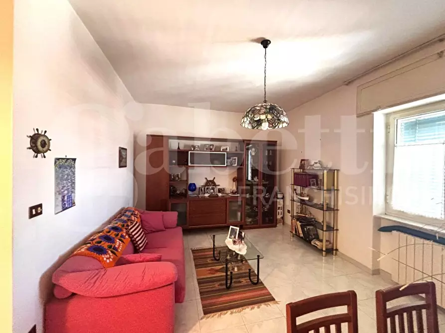 Immagine 4 di Appartamento in vendita  in Via Parmenide a Napoli