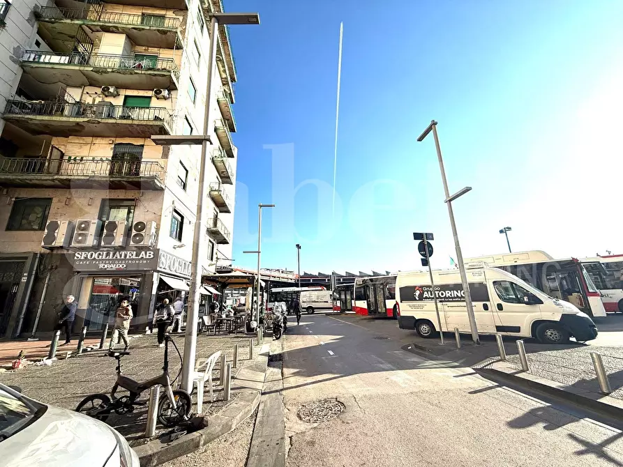 Immagine 16 di Ufficio in vendita  in Piazza Garibaldi a Napoli