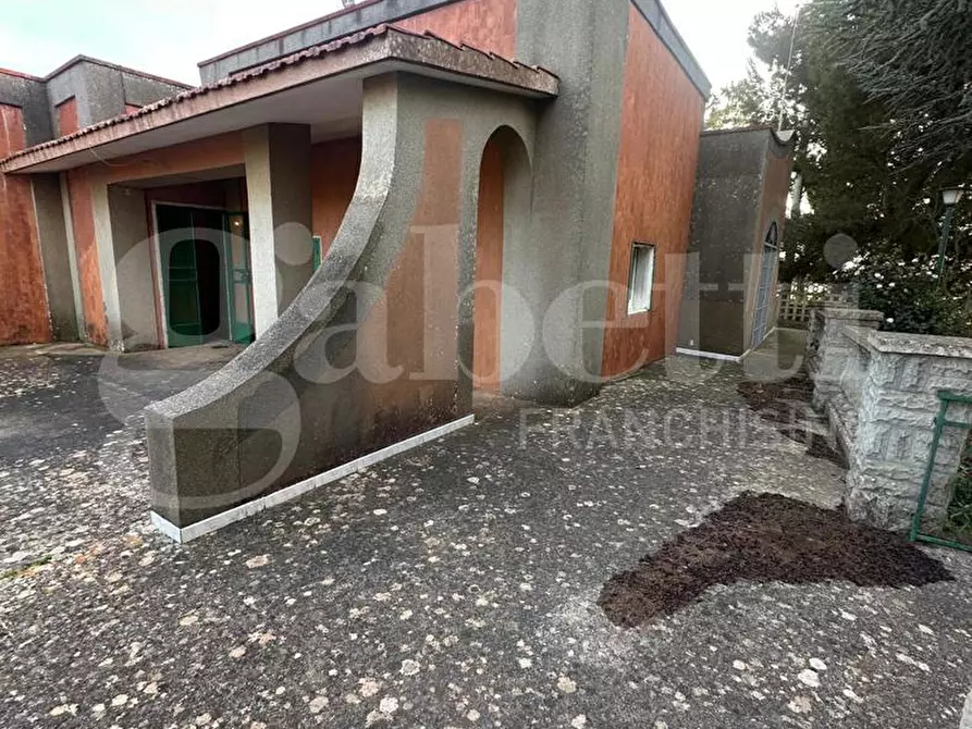 Immagine 10 di Villa in vendita  in Contrada Fiorentino, sn a Ostuni