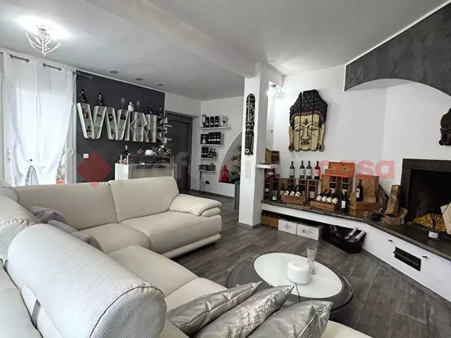 Immagine 9 di Villa in vendita  in Via BARTOLENA a Livorno