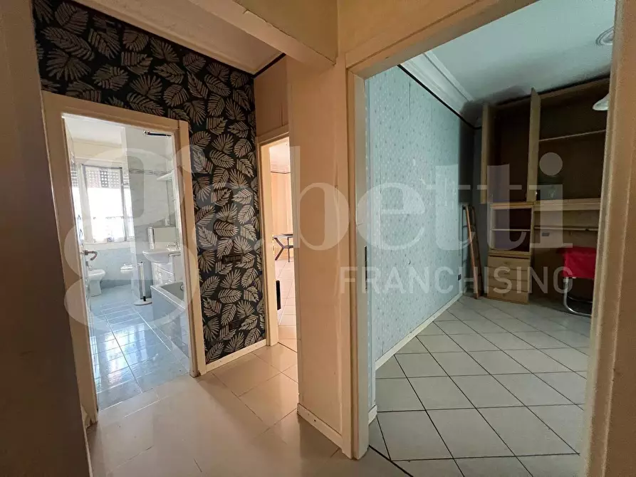 Immagine 10 di Appartamento in vendita  in Piazza Roma, 1 a Mariano Comense