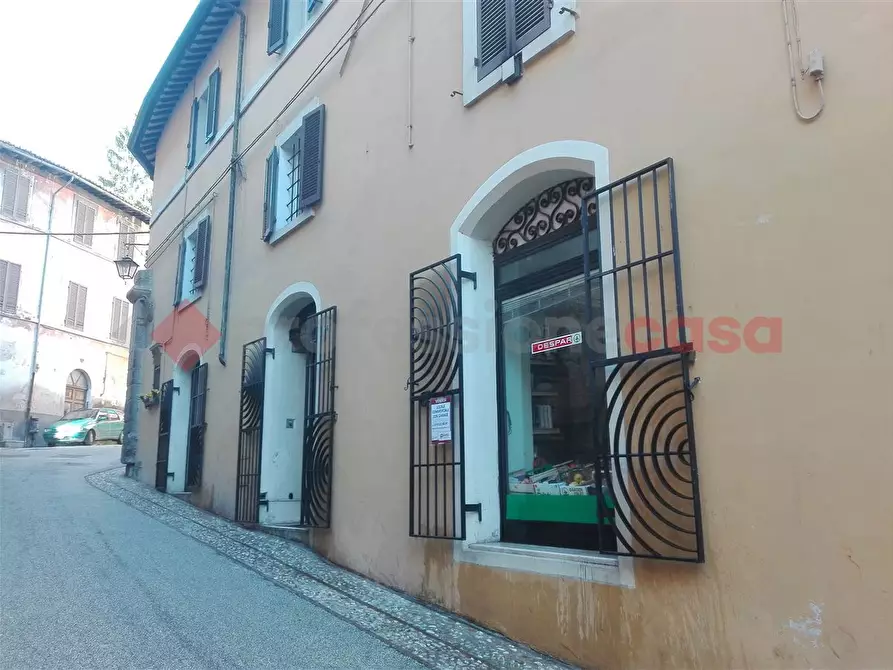 Immagine 1 di Negozio in vendita  in Via PONZIANINA a Spoleto