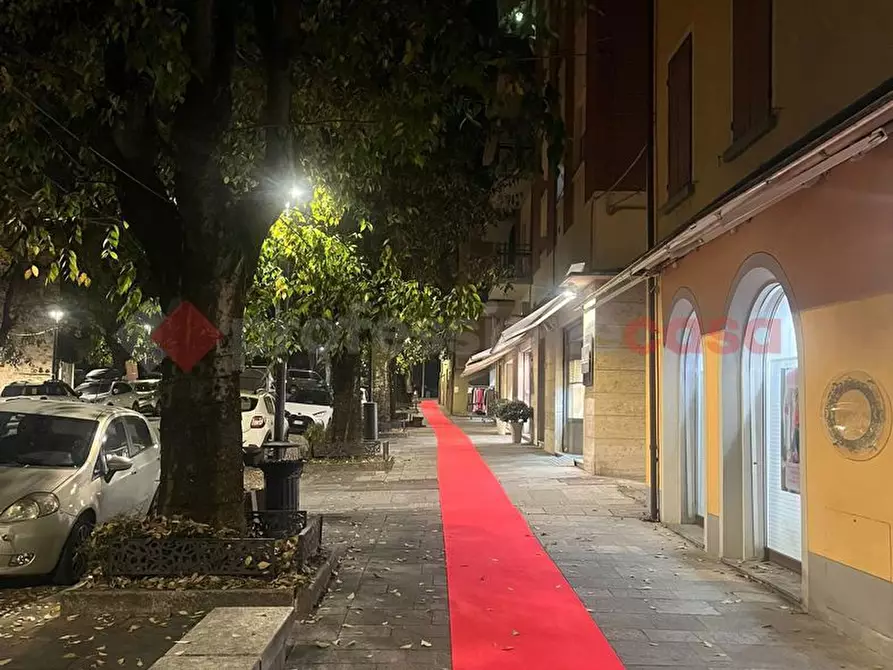 Immagine 1 di Attività commerciale in affitto  in Corso Garibaldi a Scandiano