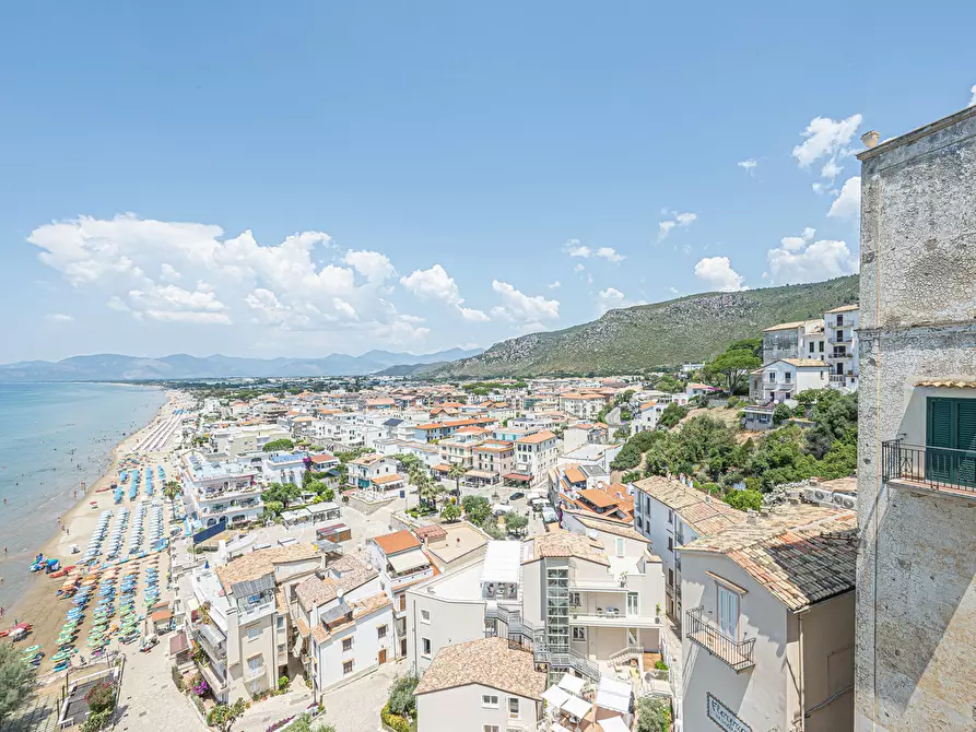 Immagine 30 di Appartamento in vendita  in Via Madonnella, 3 a Sperlonga