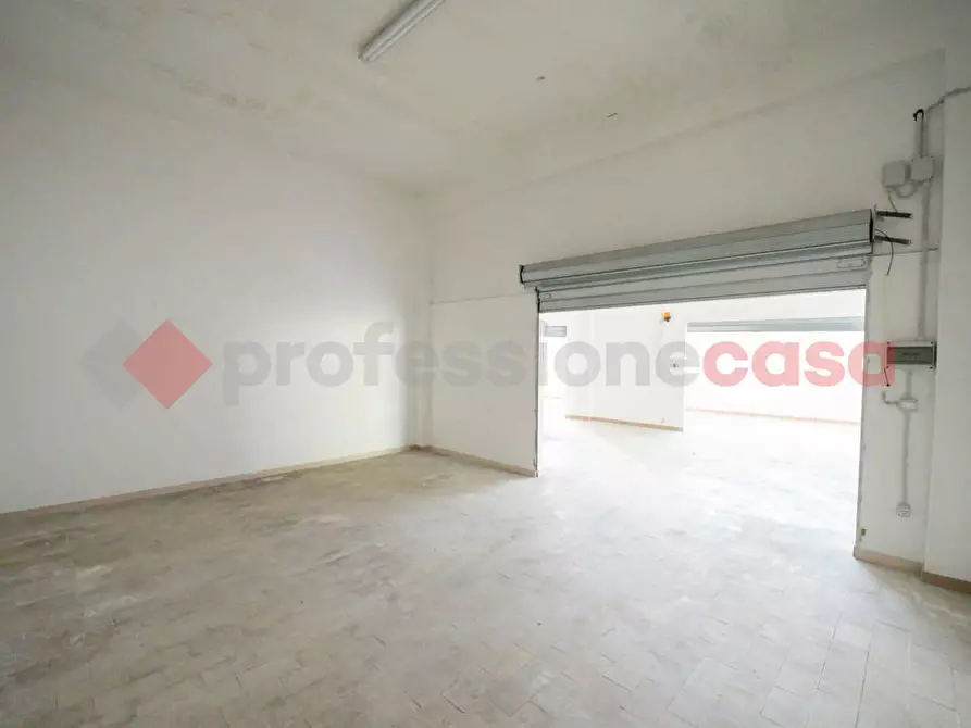 Immagine 4 di Negozio in vendita  in Via Casilina 62, 138 a Anagni