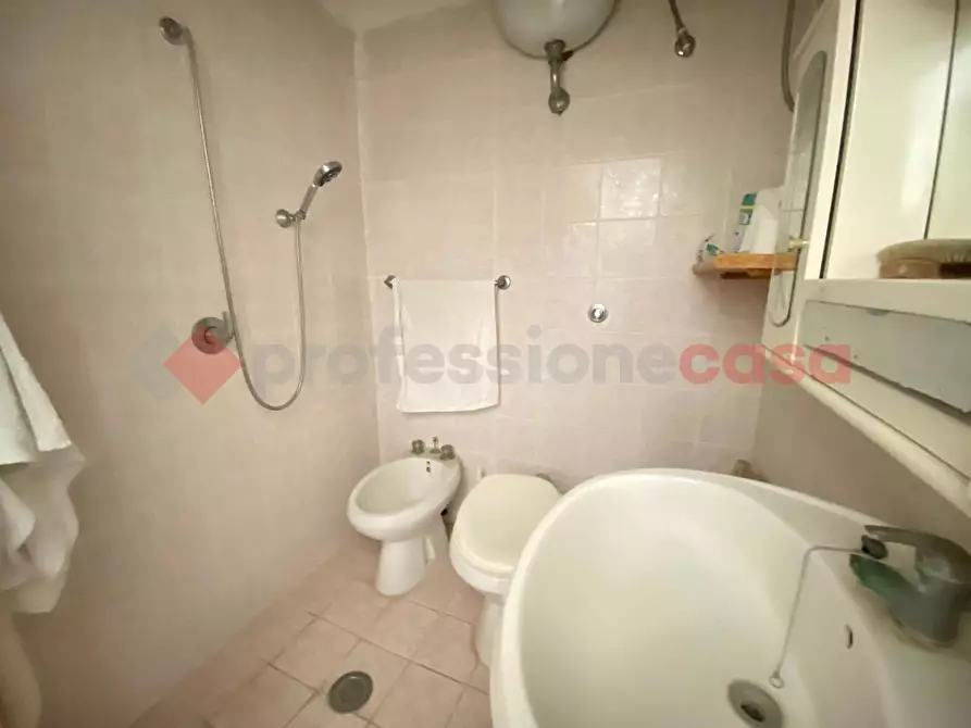 Immagine 17 di Casa indipendente in vendita  in Via Salerno, snc a Mondragone