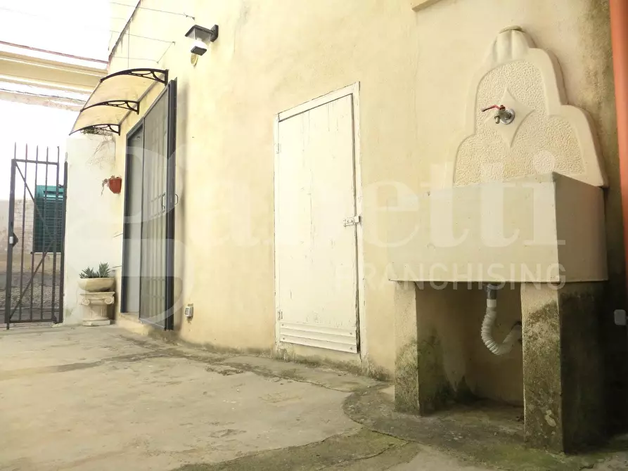 Immagine 14 di Casa indipendente in vendita  in Via Raffaele Vaglio a Galatone