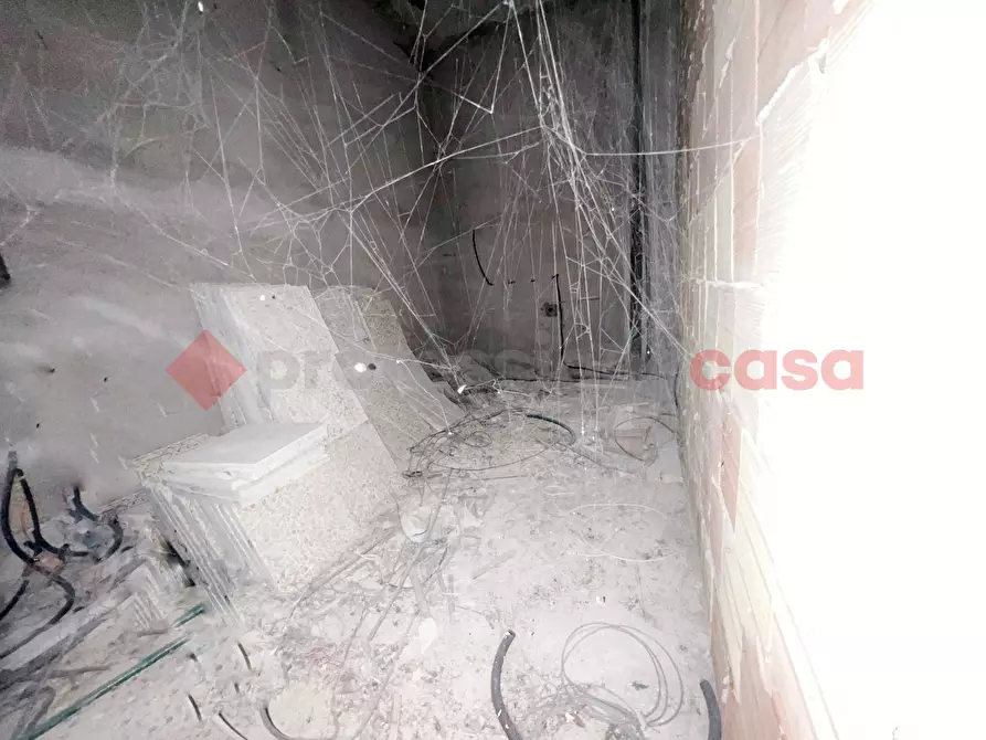 Immagine 14 di Negozio in vendita  in Via Marsicana, 51 a Pescorocchiano