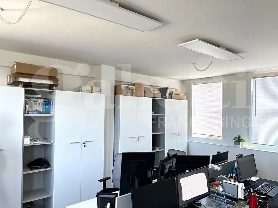 Immagine 4 di Ufficio in affitto  in Via E. D'Onofrio, 212 a Roma