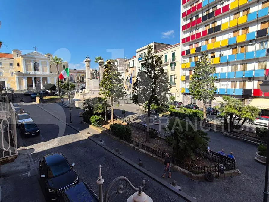 Immagine 36 di Appartamento in vendita  in Piazza Ernesto Cesaro, 13 a Torre Annunziata