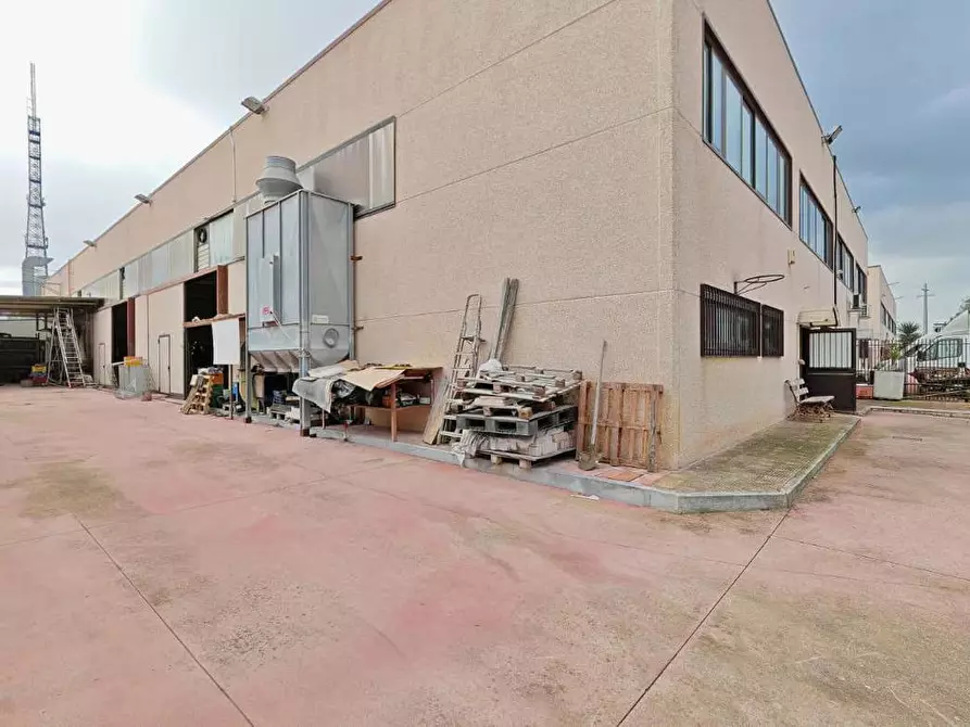 Immagine 13 di Capannone industriale in vendita  in Via Papa Giovanni XXIII, 159 a Trani