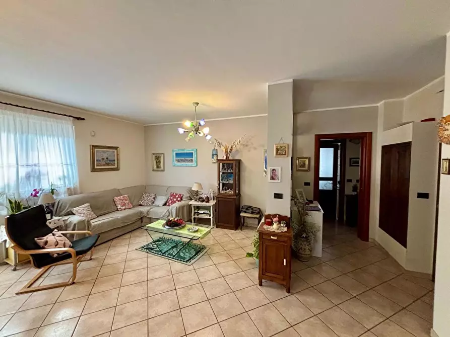 Immagine 6 di Appartamento in vendita  in Via Domenico Berti a Orbassano