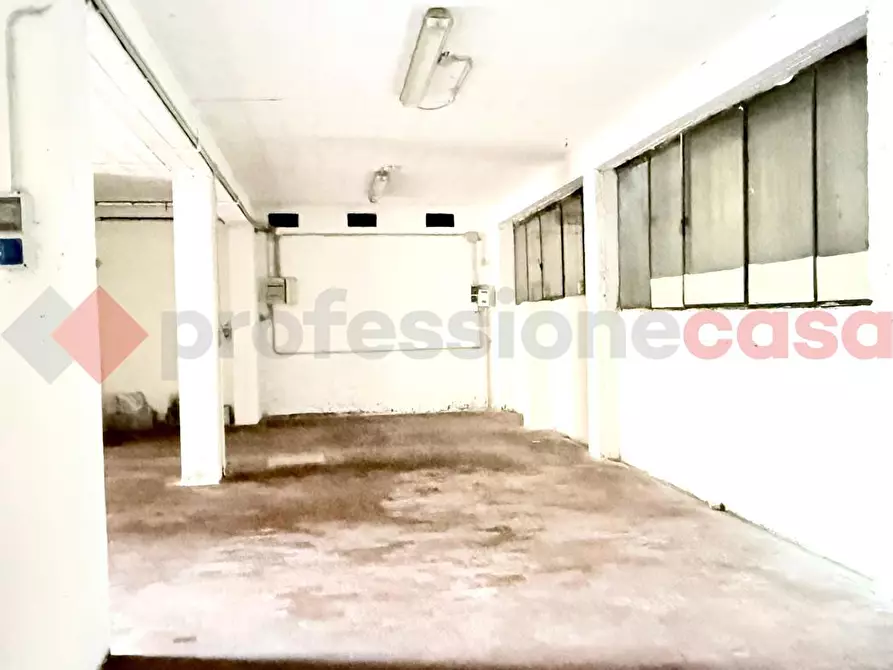 Immagine 15 di Magazzino in vendita  in Via Enrico Mattei, 22 a Bologna