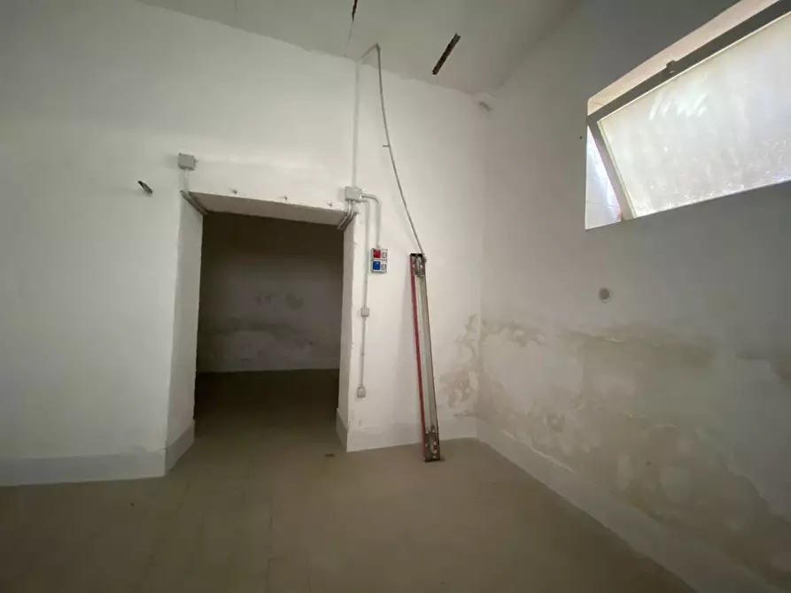 Immagine 5 di Magazzino in vendita  in Via Bruno Buozzi, 17 a San Giorgio A Cremano
