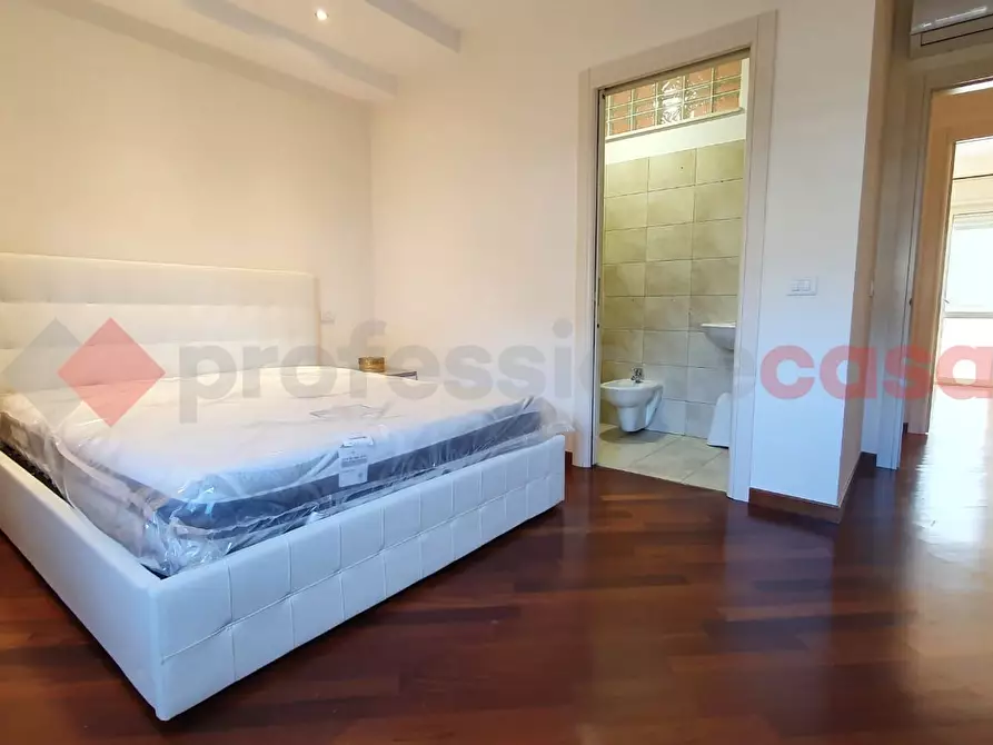 Immagine 8 di Appartamento in vendita  in Via ANGIULLI a Bari