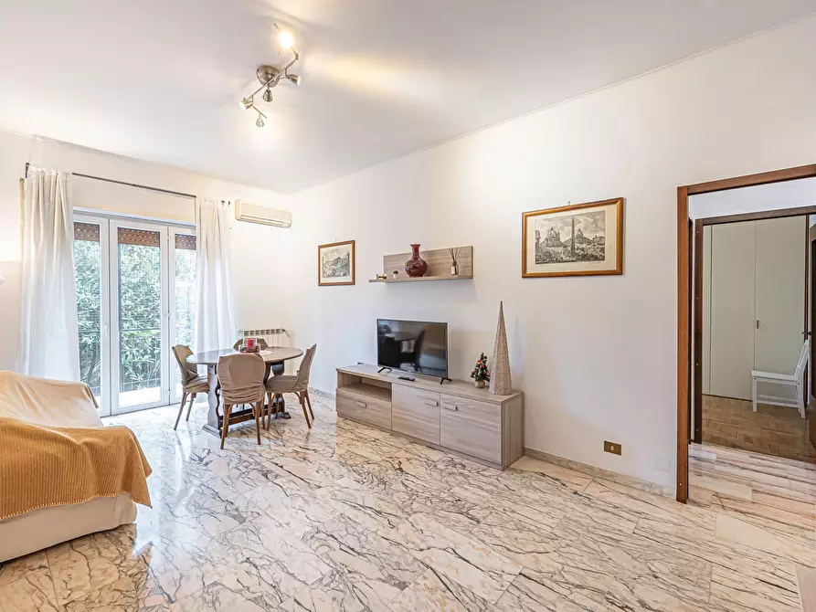 Immagine 2 di Appartamento in vendita  in Via Leonardo da Vinci, 197 a Roma