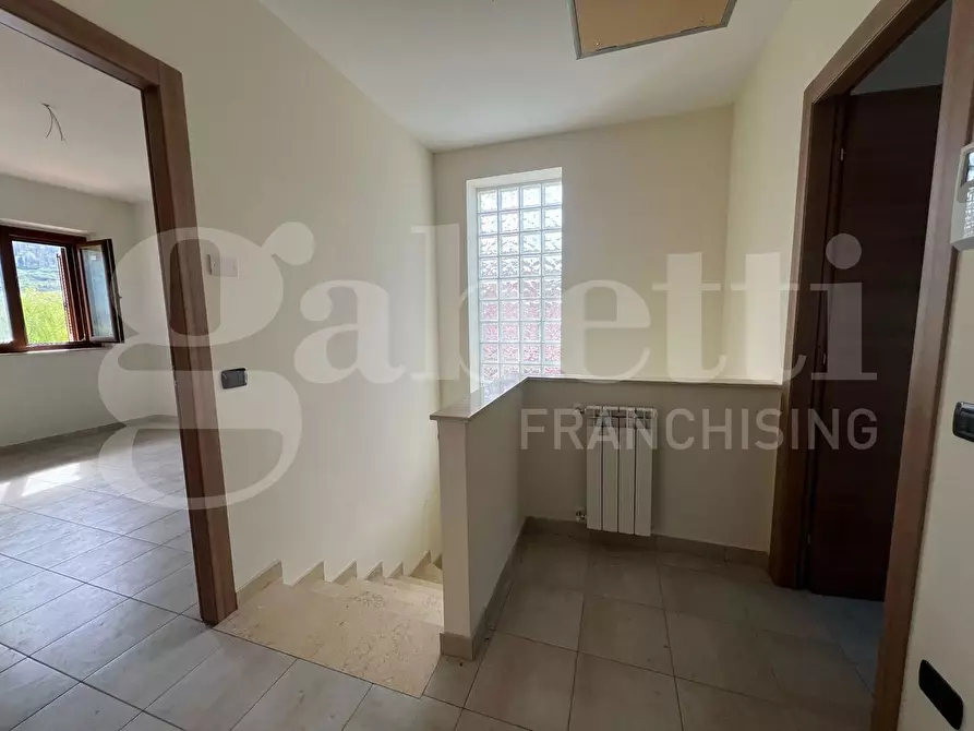 Immagine 13 di Casa bifamiliare in vendita  in Via SS4bis, 74 a Rieti