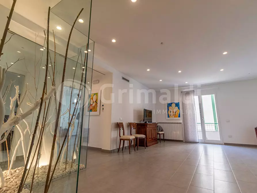 Immagine 3 di Appartamento in vendita  in Via Don Lorenzo Milani a Noto