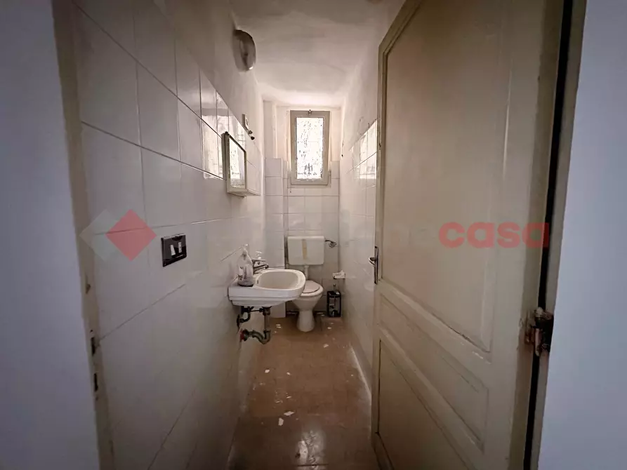 Immagine 7 di Negozio in vendita  in Via Alessandro rizza, 35 a Siracusa