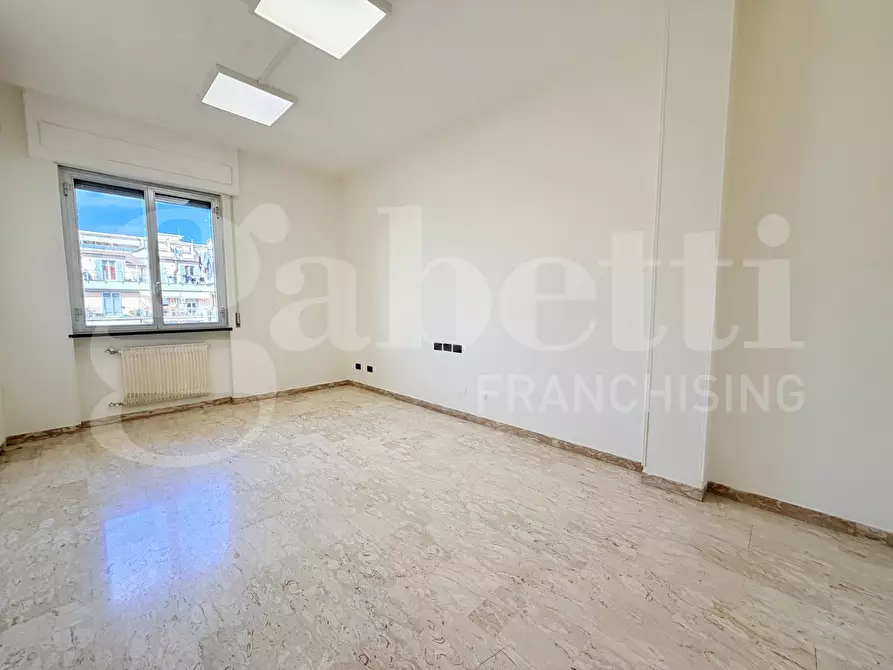 Immagine 9 di Appartamento in vendita  in Via degli Orti a Albenga