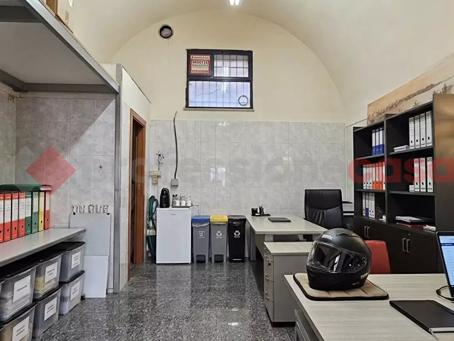 Immagine 6 di Negozio in vendita  in Via POLIGNANI a Monopoli