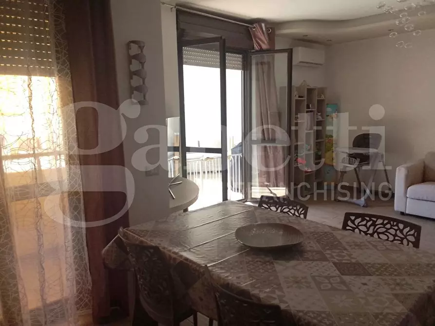 Immagine 23 di Appartamento in vendita  in Piazza G.B.TEDESCO, 9 a Taranto