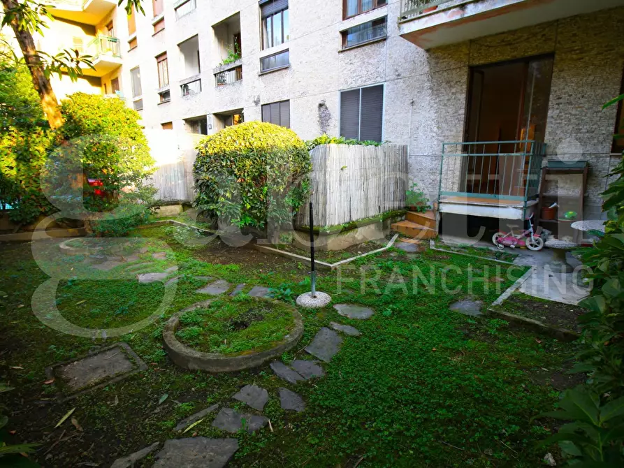 Immagine 4 di Appartamento in vendita  in Via Meloria, 14 a Milano