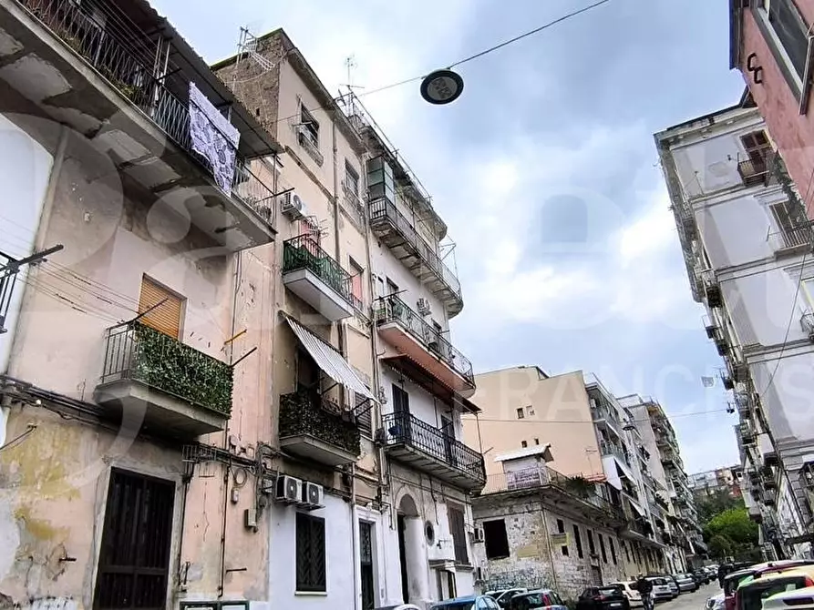 Immagine 24 di Appartamento in vendita  in Via Marigliano a Napoli