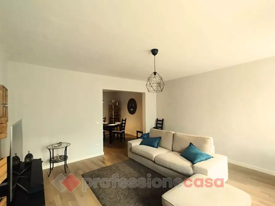 Immagine 3 di Appartamento in vendita  in Piazza Giuseppe Mazzini a Bastia Umbra