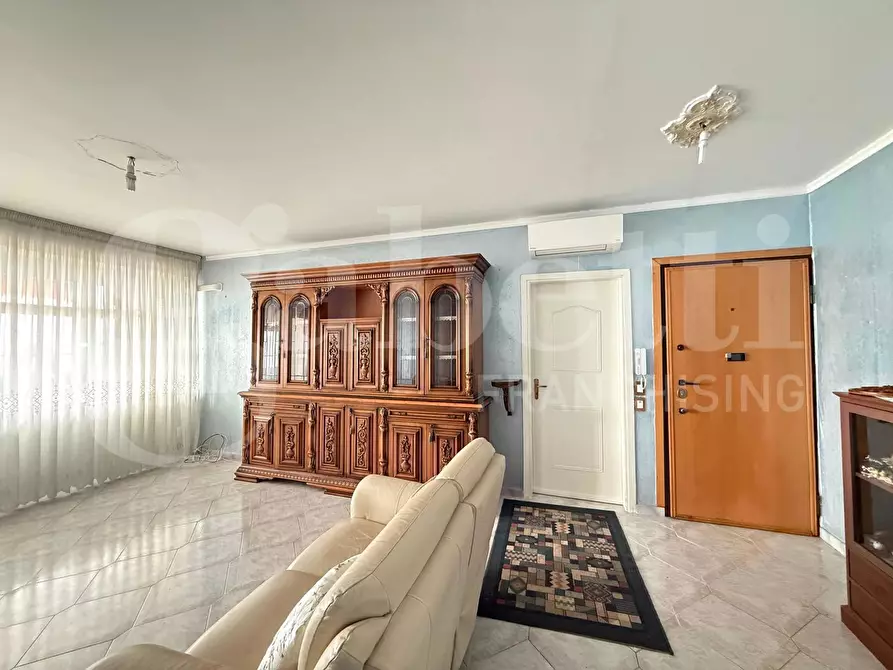 Immagine 2 di Appartamento in vendita  in Via Olevano a Grugliasco