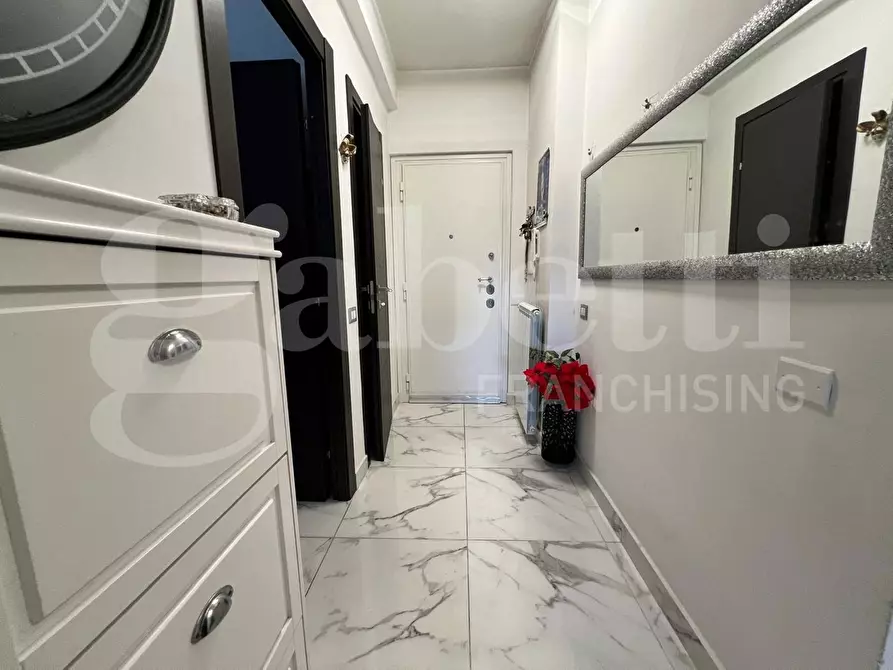 Immagine 8 di Appartamento in vendita  in Via Fiume Bianco, 130 a Roma