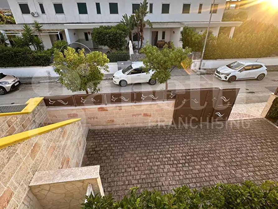 Immagine 37 di Villa in vendita  in Via Lisbona a Carovigno