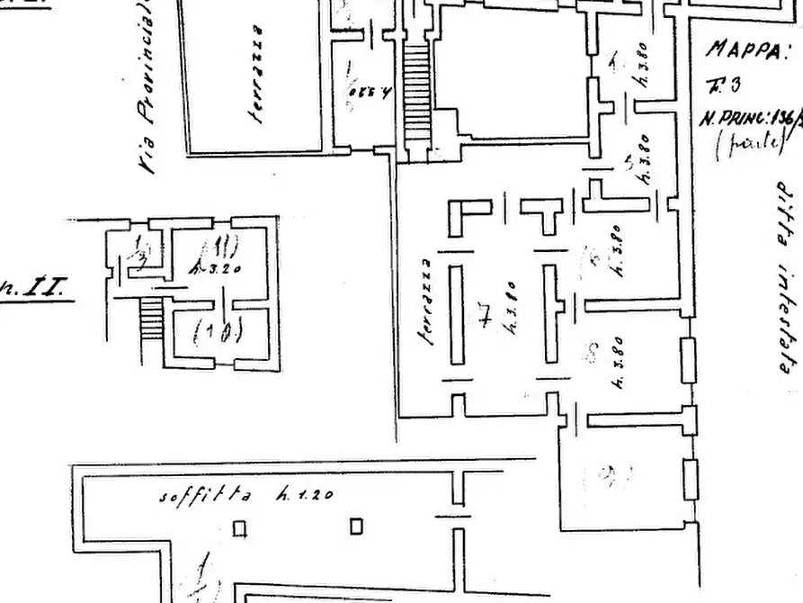 Immagine 21 di Palazzo in vendita  in Piazza Francesco e Chiara D'Assisi, 1 a Lauro