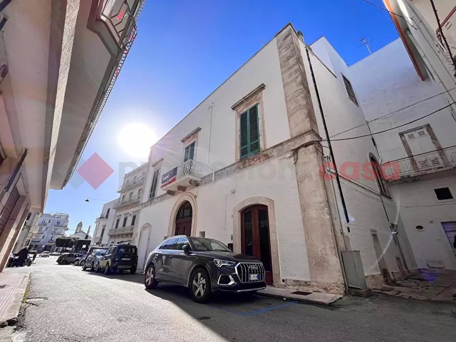 Immagine 6 di Casa indipendente in vendita  in Piazza Re Ferdinando IV di Borbone, 22 a Alberobello