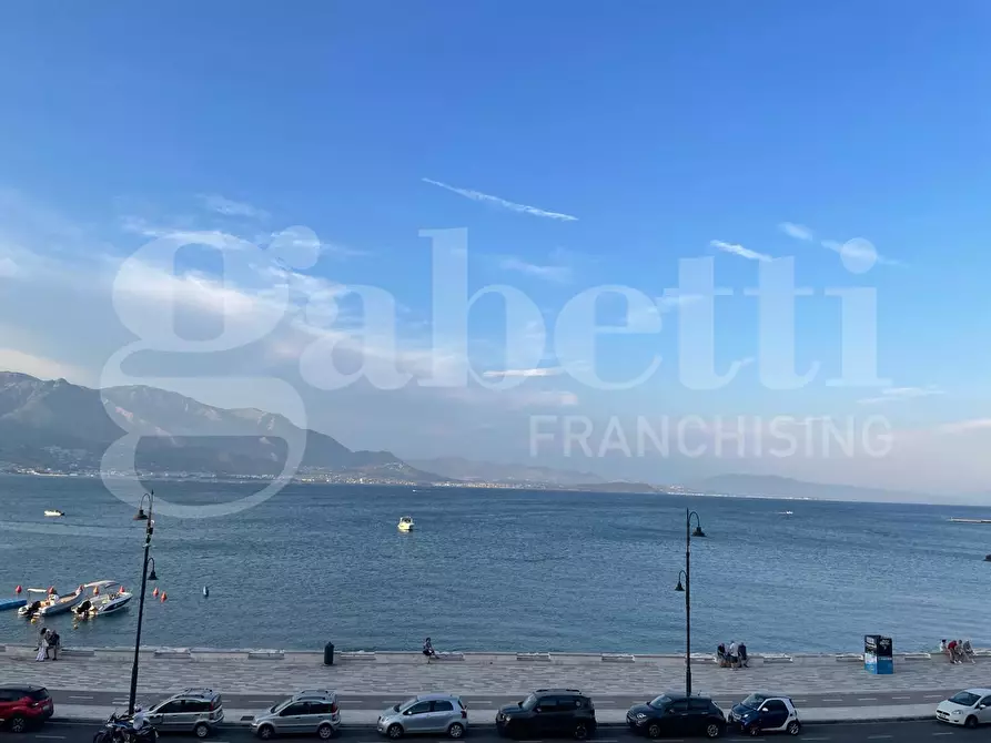 Immagine 19 di Attico in vendita  in Piazza Sebastiano  Conca, 5 a Gaeta