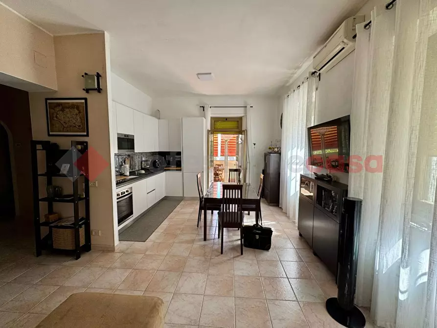 Immagine 4 di Appartamento in vendita  in Via Andrea Barbazza, 65 a Roma