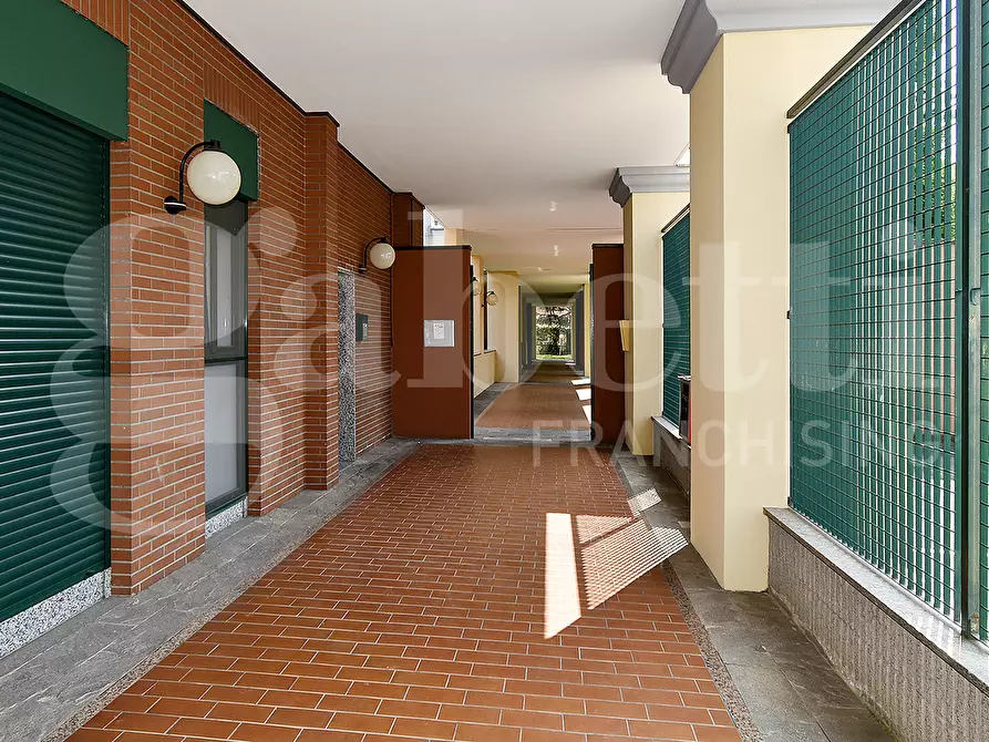 Immagine 9 di Appartamento in vendita  in Via Bolama, 7 a Milano