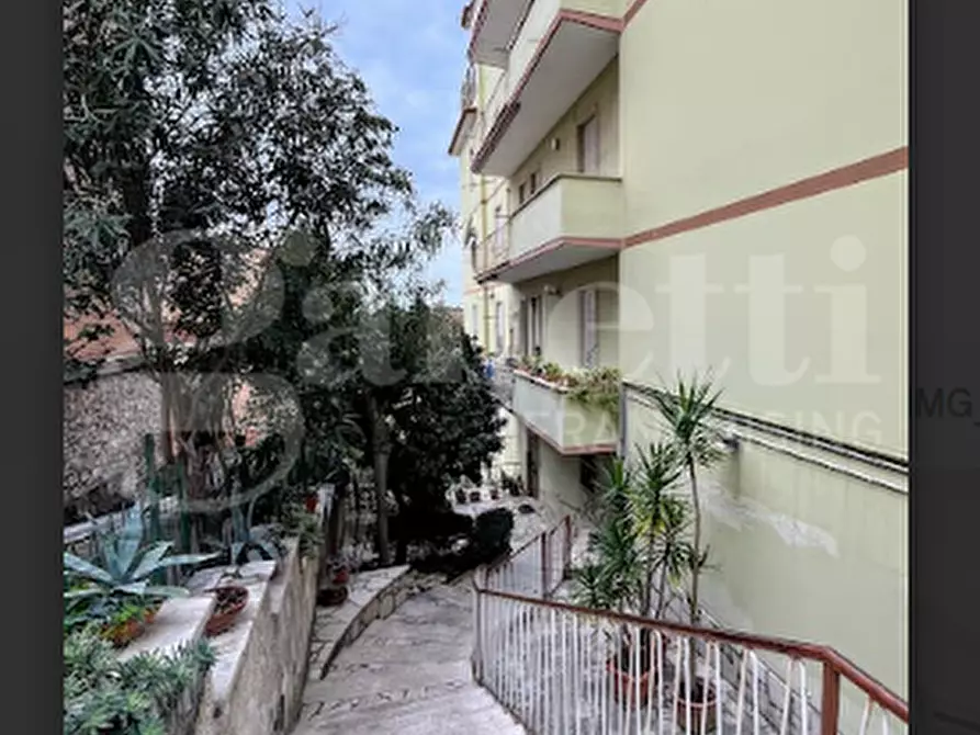 Immagine 35 di Appartamento in vendita  in Via Francesco Bulgarini a Tivoli