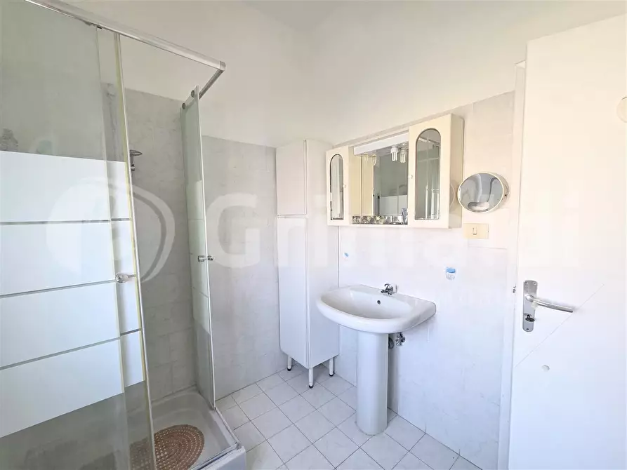Immagine 10 di Appartamento in vendita  in Via DON LUIGI STURZO, 60 a Massa