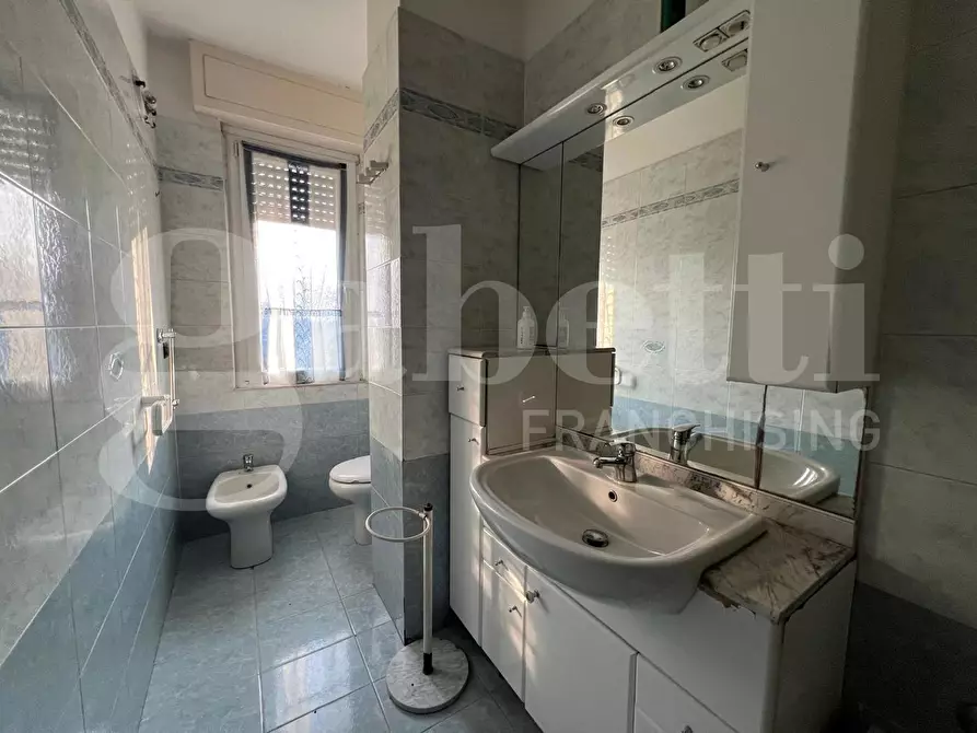 Immagine 14 di Appartamento in vendita  in Piazza Roma, 1 a Mariano Comense